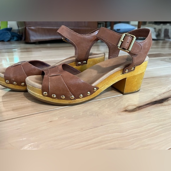 UGG Heel Clog Sandal Size 7 - Picture 7 of 7